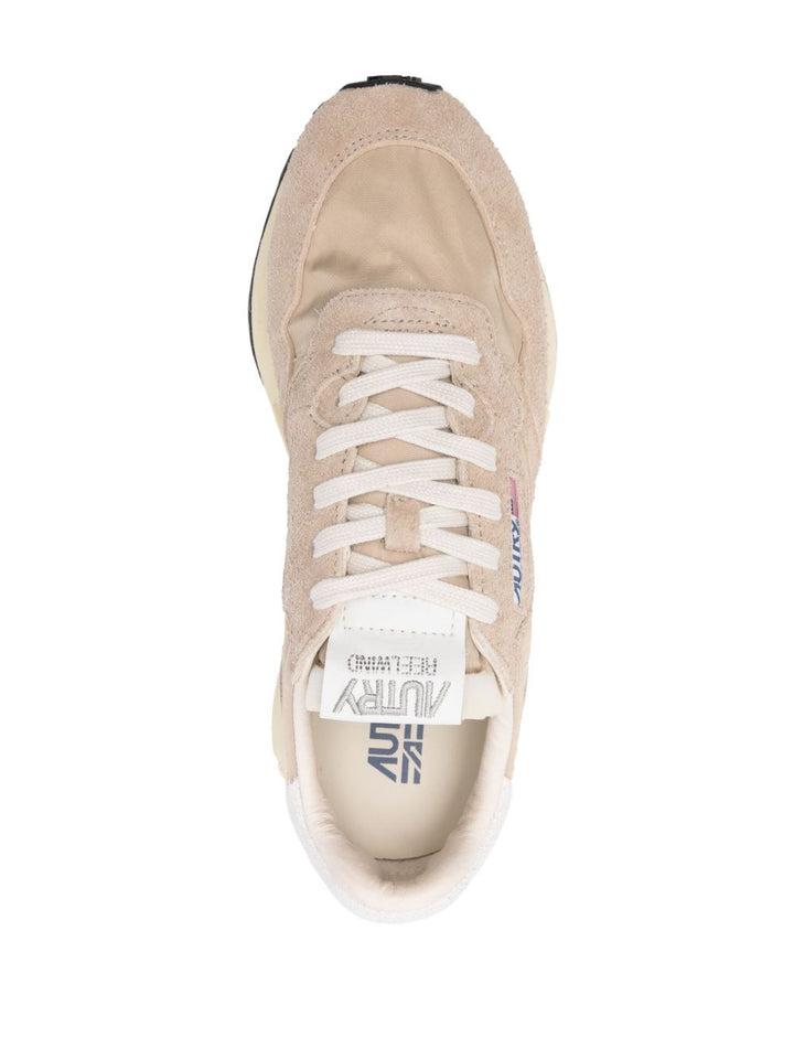 Autry Sneakers - Light and natural | d554d781227ab68f0d7d8f559293e1d5f7280df5