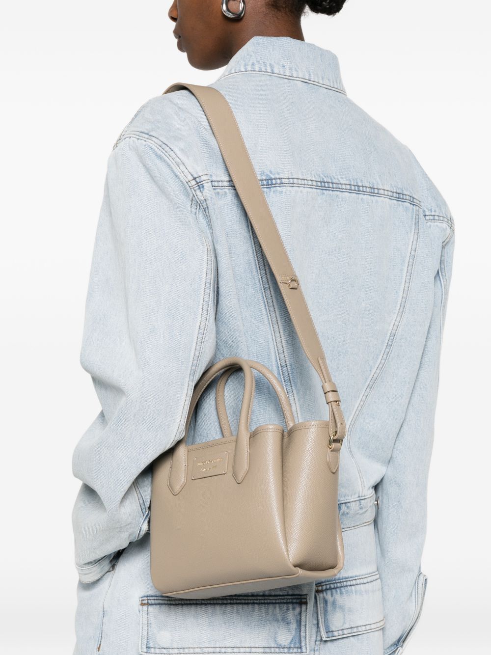 Emporio Armani Bags - Marroni | 5308f1f5edd8895e24346719984350f5376e57f1