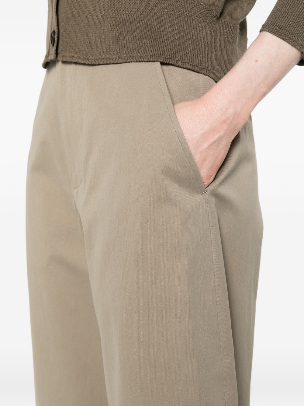 Nicholson & Nicholson Trousers - BROWN | e40f1439e050f41df1fdadb574e8c6c8c617ed84