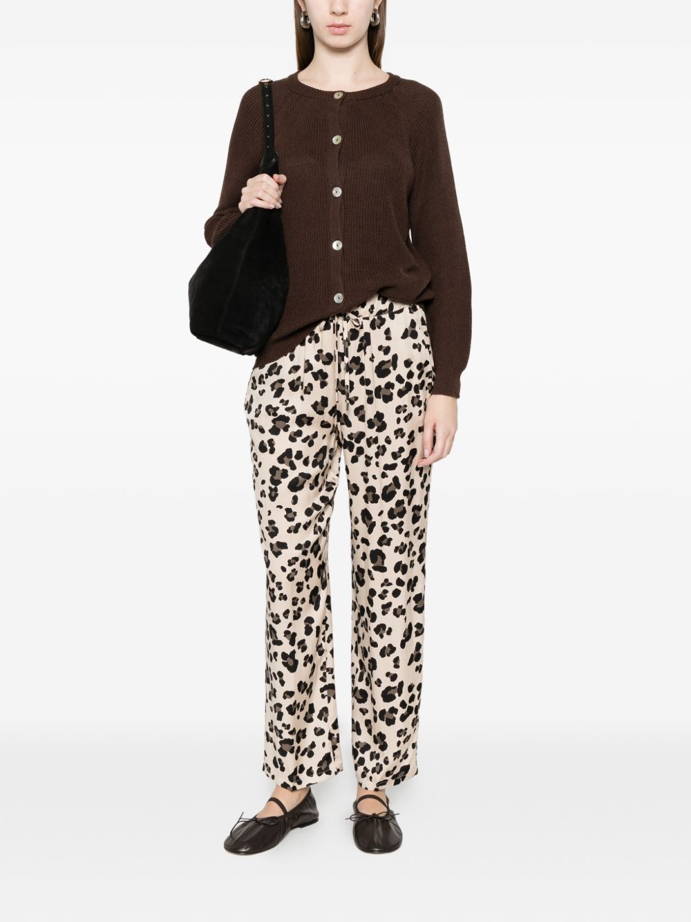 Beyou Sweaters - Brown | 26852d284ebcfc6b176f810a4715ba35a585980c