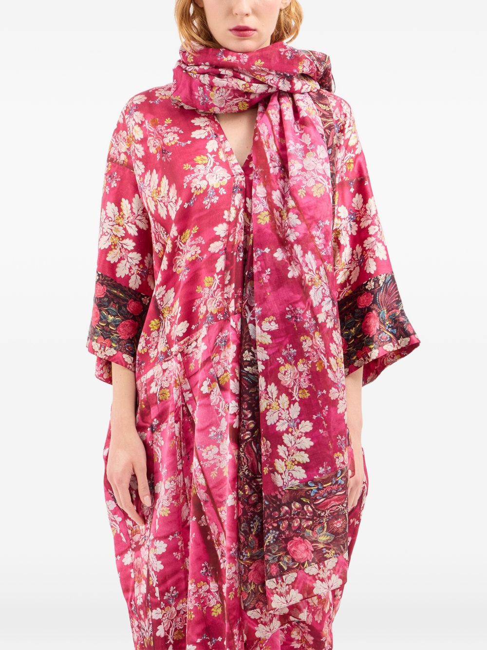 Pierre Louis Mascia Scarfs - Vivaci | e2bc5b4fcb40bf843206f27155fbdbee8346dbdb