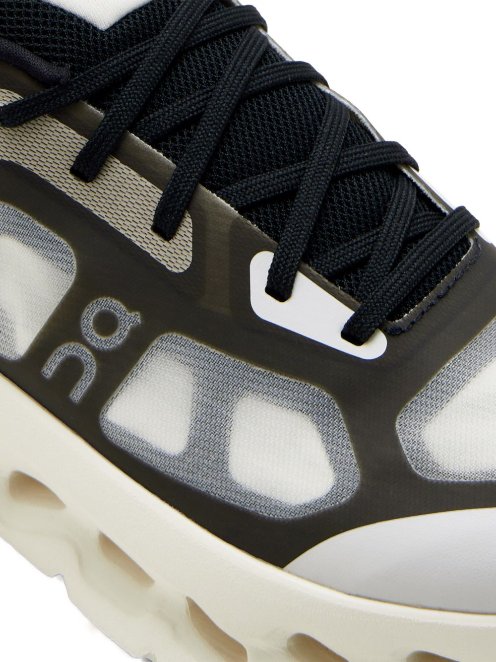 On Sneakers - Neri e Grigi | a8e50aa39d303fd0a9d62237aeed23a8109975e6