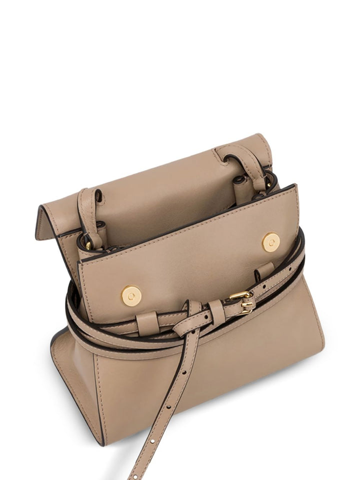 Moschino Bags - Light and natural | f9ac5048e2497ea733ae0ef3bfae9ca3cdcc4606