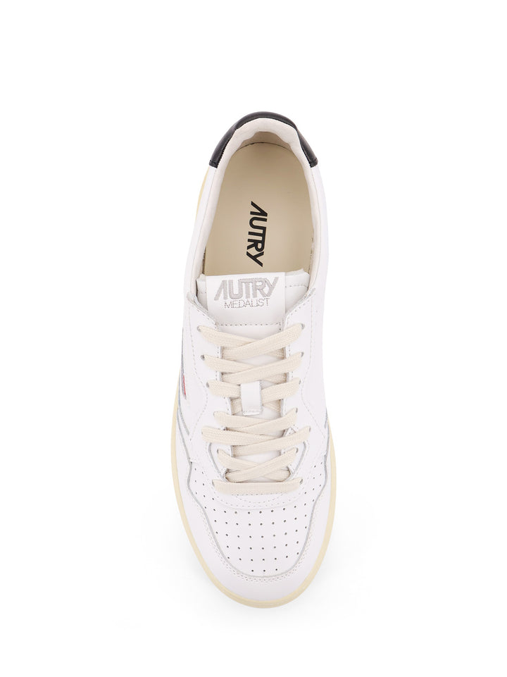 Autry Sneakers - Light and natural | 437123d55a15a56621b83e87595c3b5b5da70131