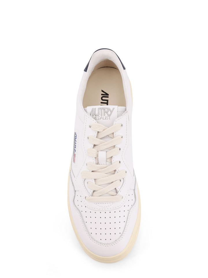 Autry Sneakers - Light and natural | 484dc02b0cfc63364e6ead2149faa7301190c787