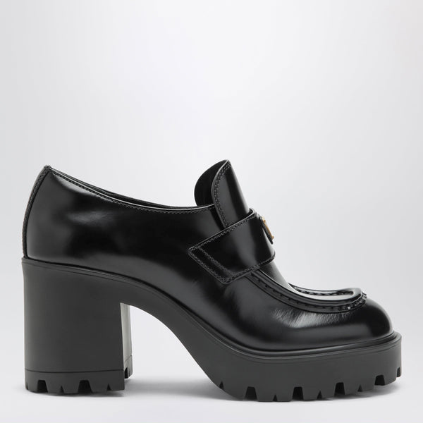 Brushed Leather Heeled Loafers In Black