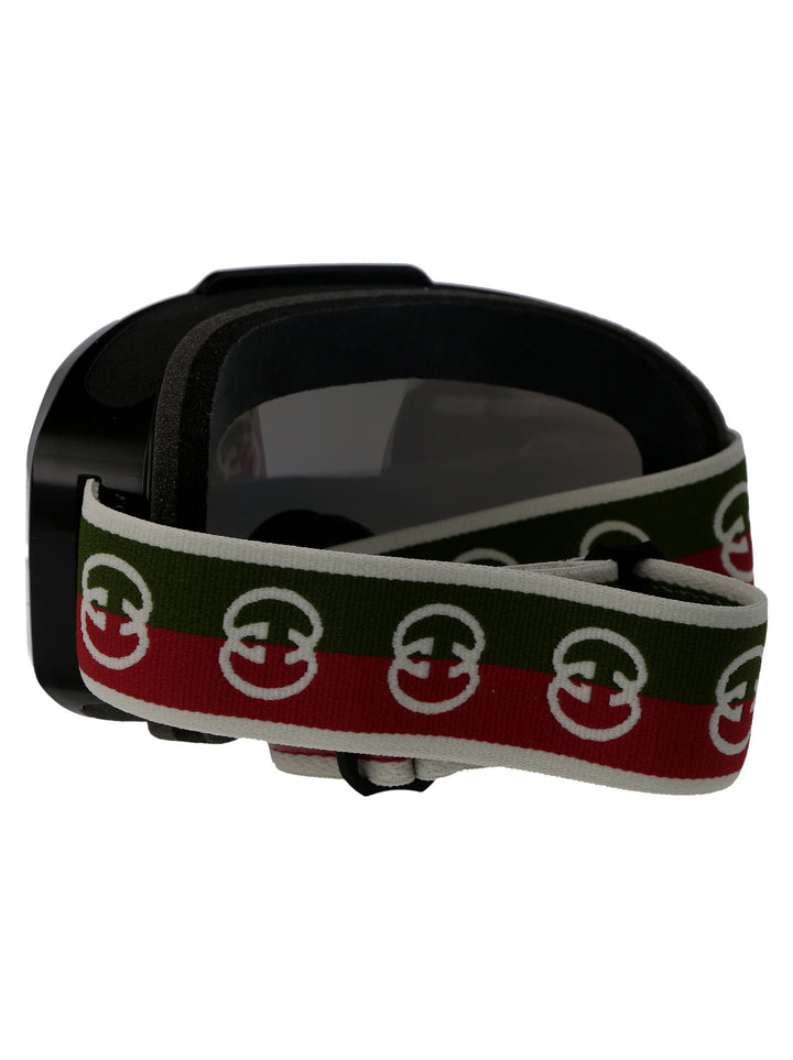 Gucci SUNGLASSES - Black | 2d83fdb9cad7f504e8f9ae5484b61d8f0845a685