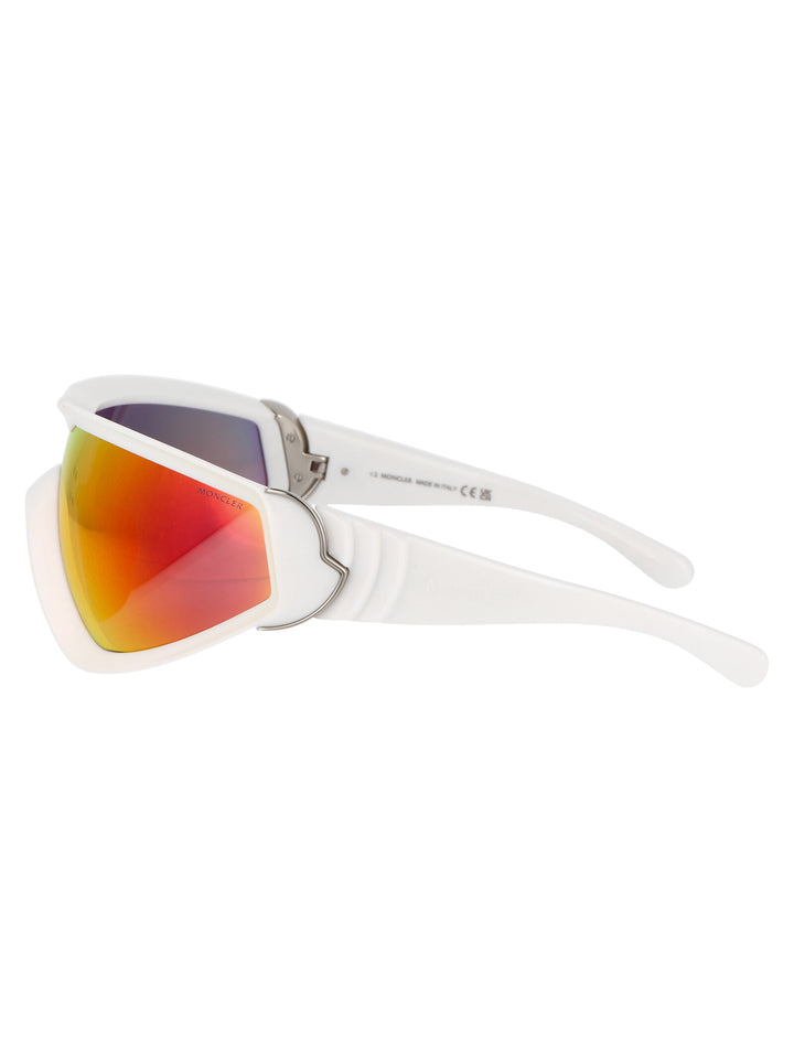 Moncler SUNGLASSES - White | 8b4439ab77f2bcf5d30e59600e7bef3e6ec38b2e