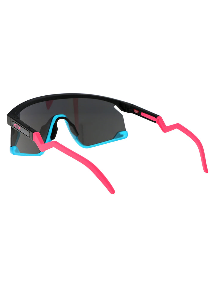 Oakley SUNGLASSES - Black | 9b079077156d465df230fbeda21f0d9df3c17425
