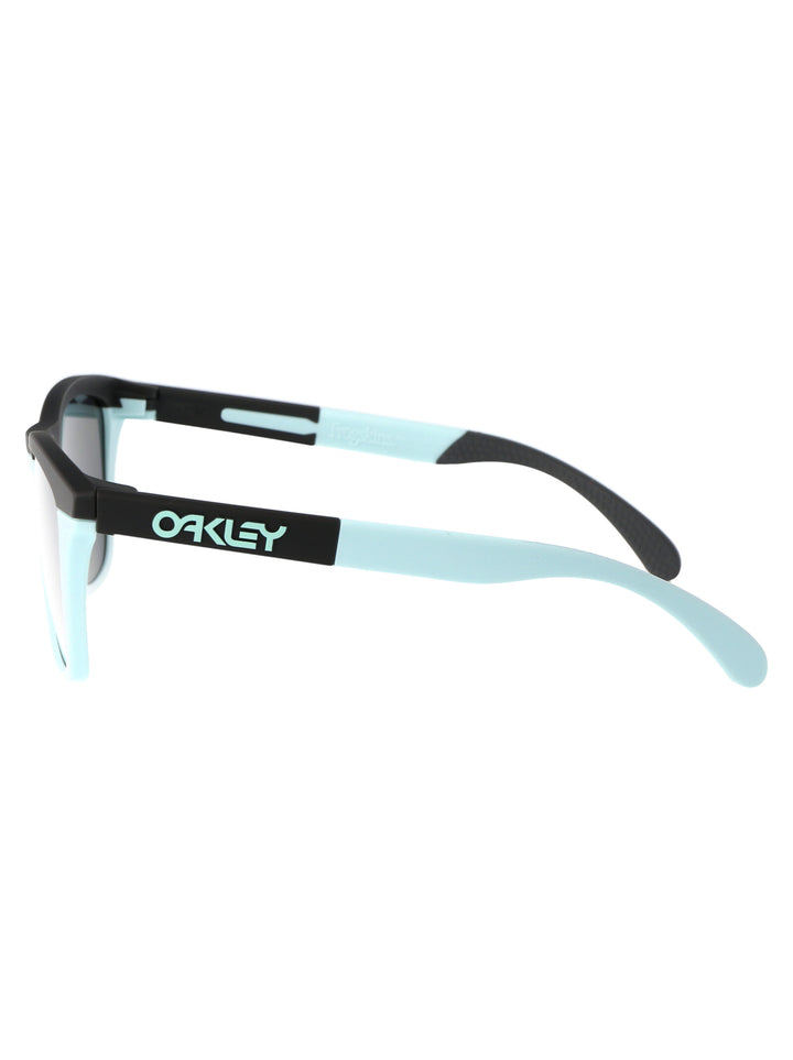Oakley SUNGLASSES - Grey | bba4861dea90c605e742371f979c14ff49d73f12
