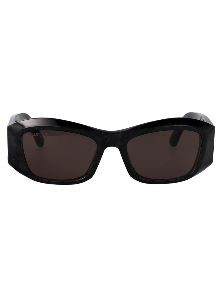 Balenciaga SUNGLASSES - Black | e7f36cee5c4523f08f18b3b3bbe7dbe8eb3775b2
