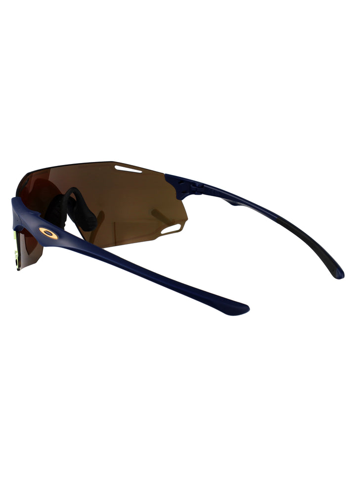 Oakley SUNGLASSES - Blue | cdfd5b76fb9b4423e3247d246c63551b51a69656