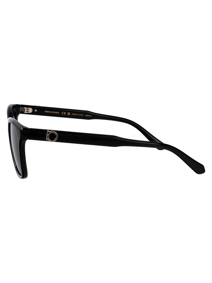 Salvatore Ferragamo SUNGLASSES - Black | 4a6135655756d6ede25d0fefd2edbcbdd624f86f