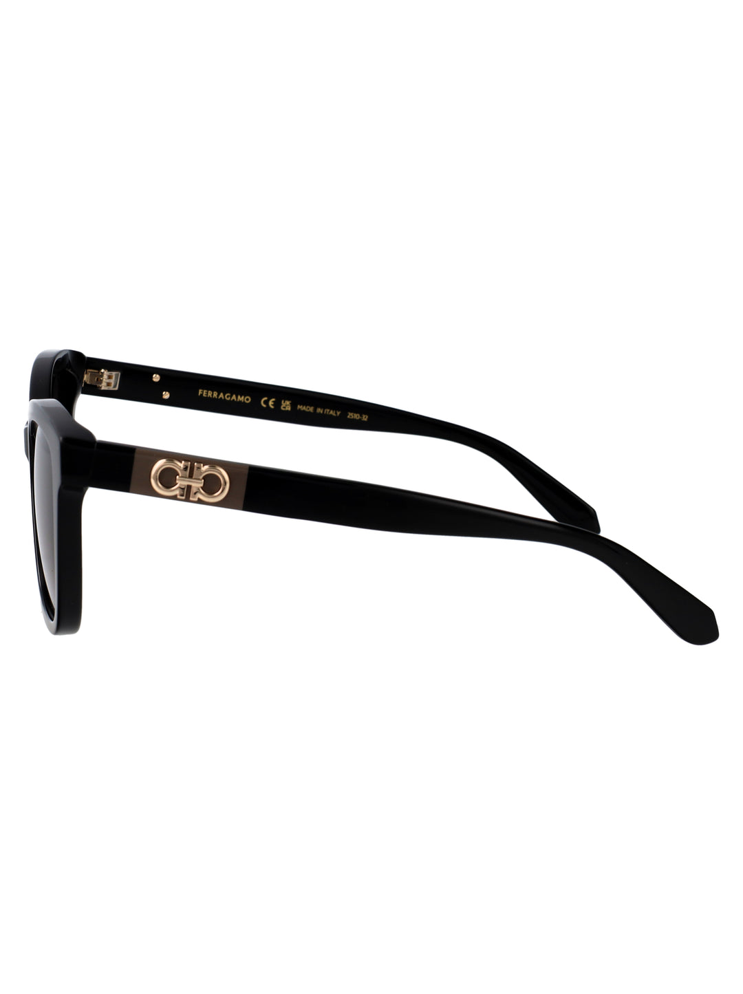 Salvatore Ferragamo SUNGLASSES - Black | fcf871edc01a92dfd8aee21aa82d3b3cbca6e797