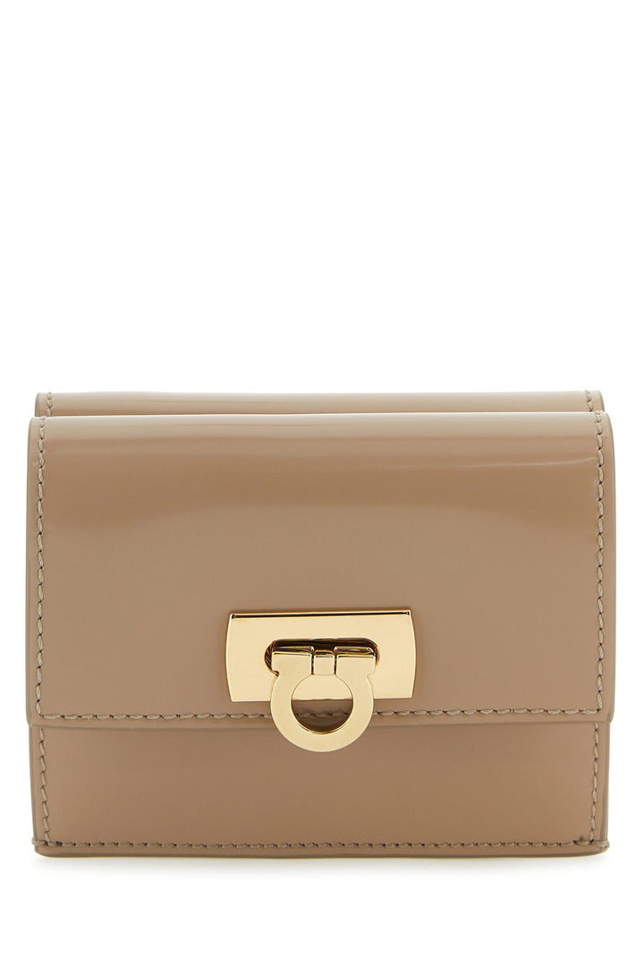 Beige leather wallet