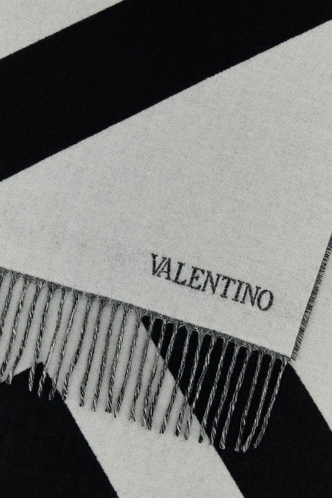 SCARFS AND FOULARDS VALENTINO GARAVANI