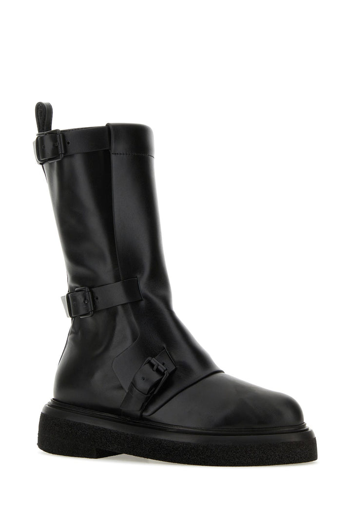 Black leather Bucklesboot ankle boots