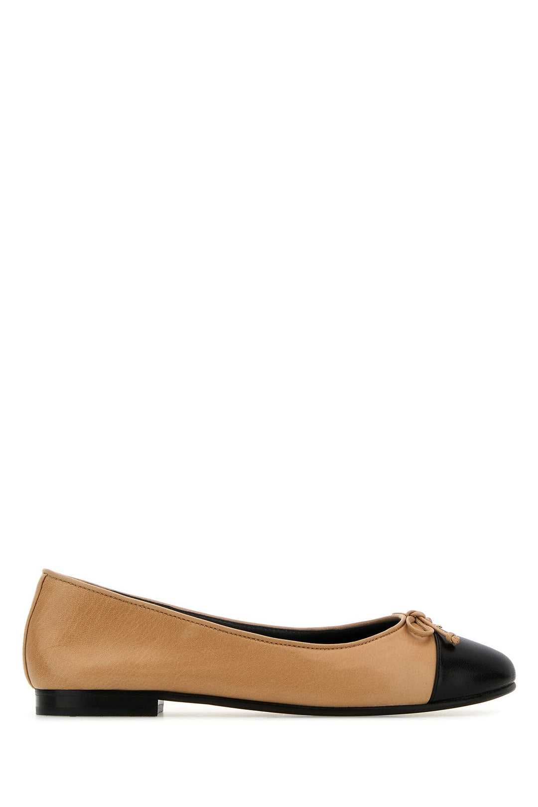 Beige nappa leather ballerinas