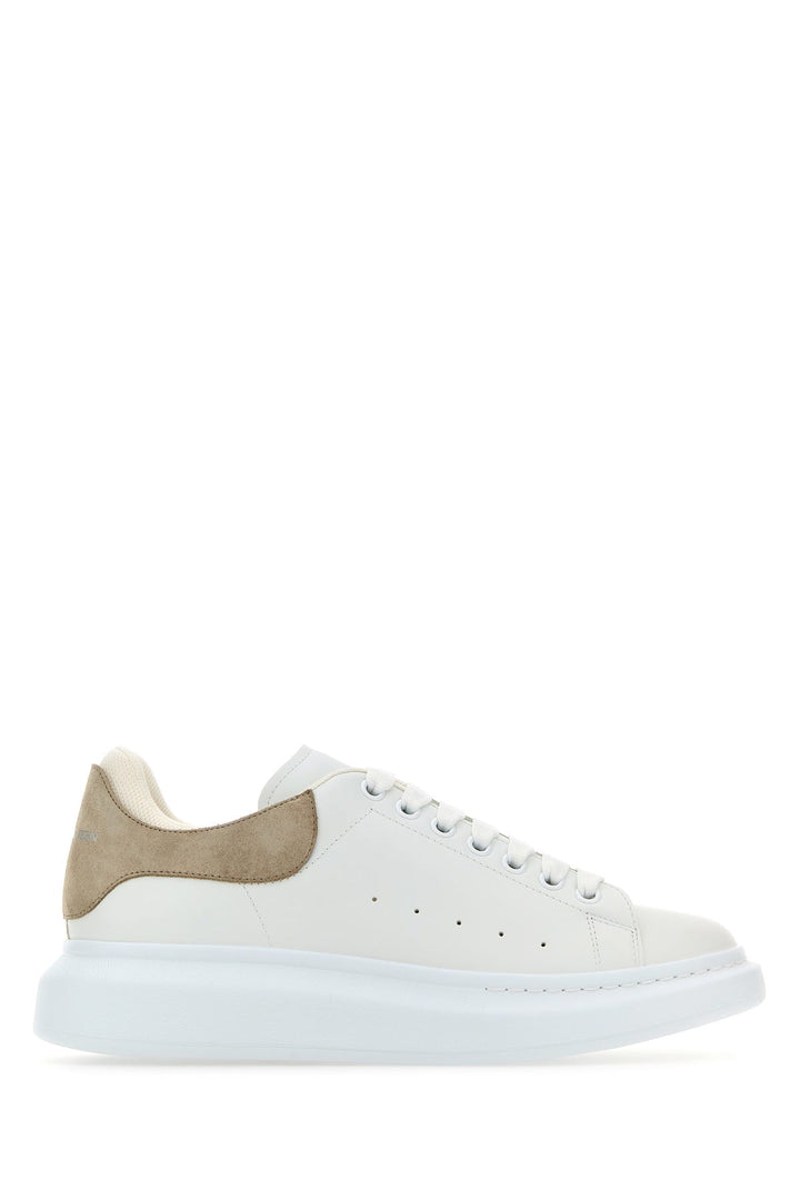 White leather sneakers with beige suede heel