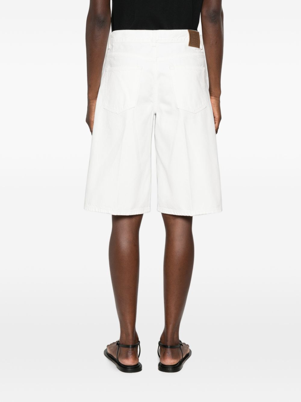 Toteme Pre Shorts - WHITE | bb82b4d47613fc2d58da9f11be4615afe57101bf