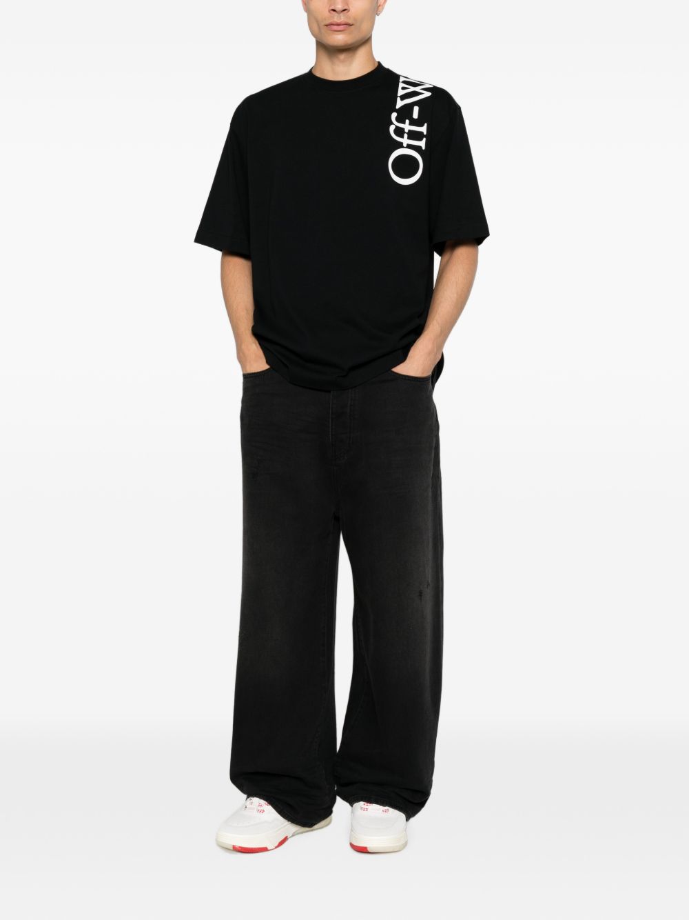 Off White T-shirts and Polos - BLACK | 635d48606efe071005701125384b001a426f800f