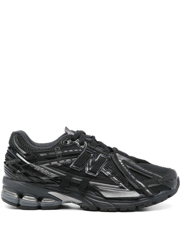 1906 Sneakers