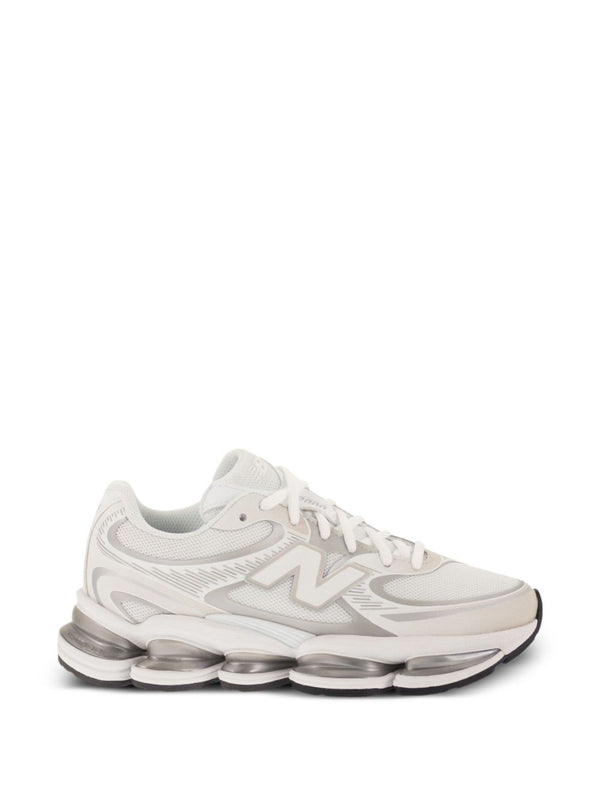2000 Sneakers