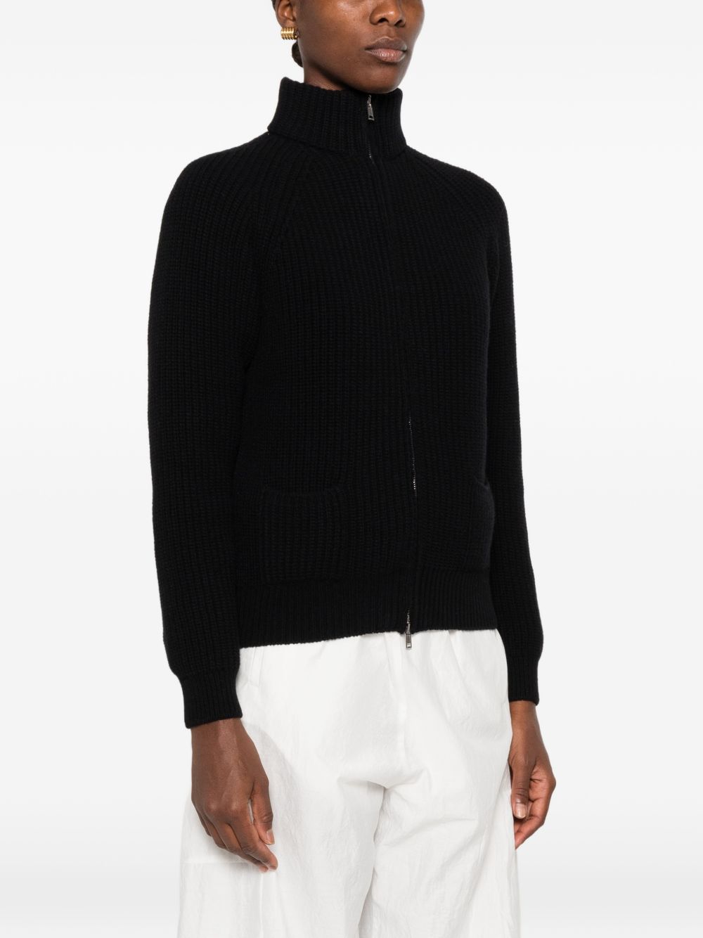 Base Sweaters - BLACK | ec9dc9077c8105e85636e48e16066bf294b32509