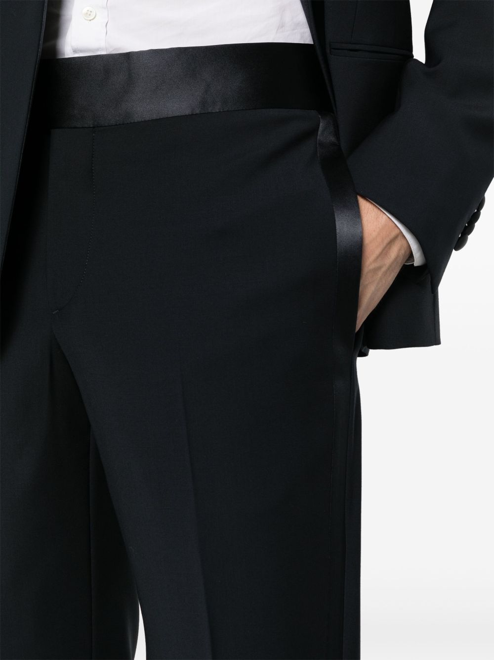 Giorgio Armani Suit - BLUE | 6ab89d4a05c3f66b0176101b0a1925779cf39804