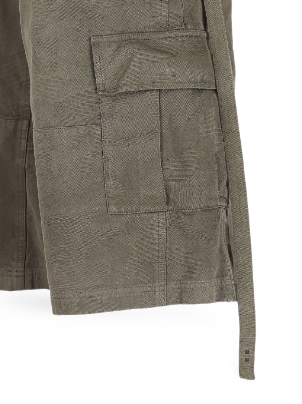 Fendi Shorts - GREEN | ddc2ba857f1ccdb2149a9508b3de43a34310829b