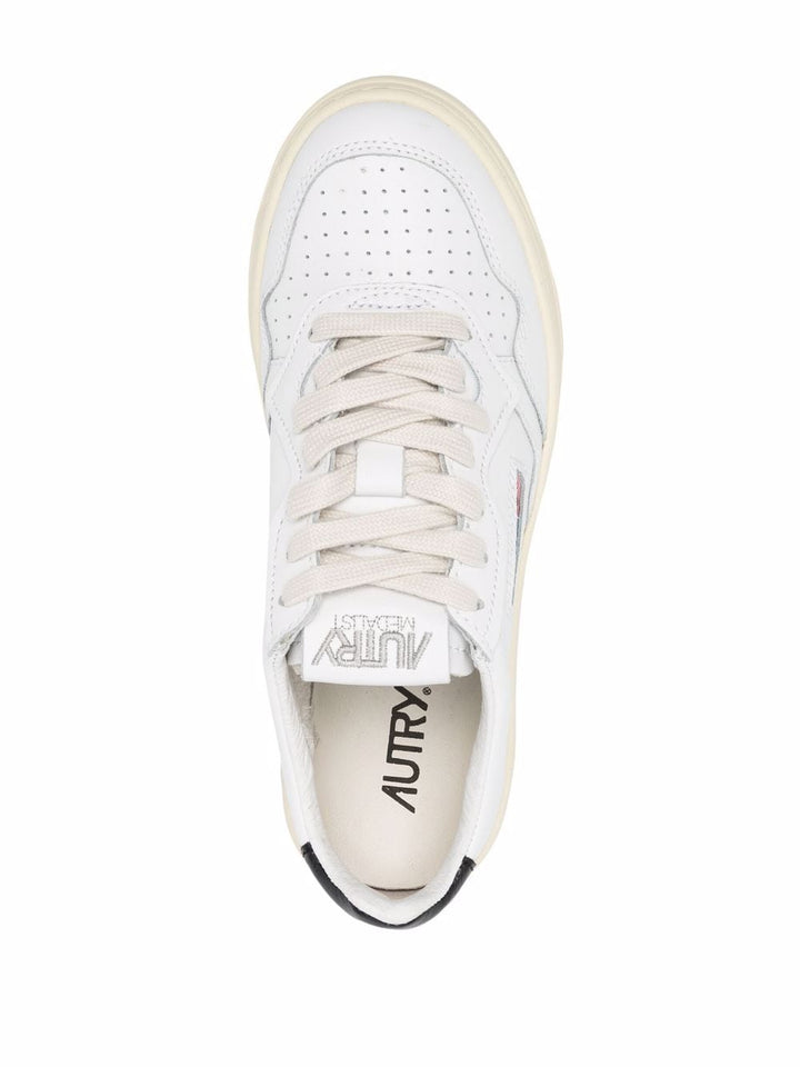 Autry Sneakers - BLACK | bfb72b0c17858272650e42771bf1edb20212c633