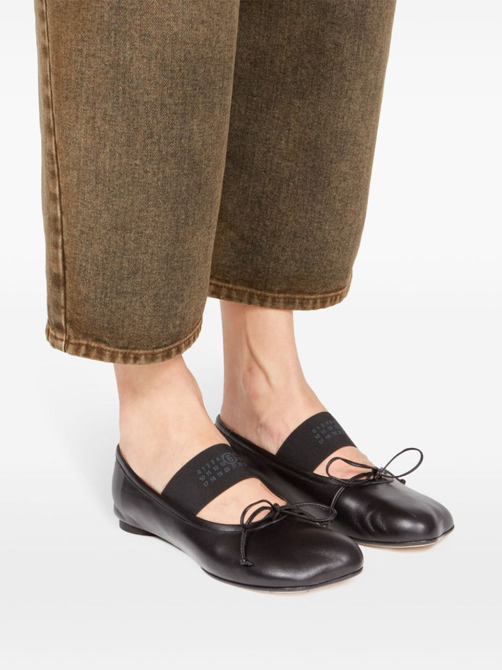 Mm6 Maison Margiela Flat shoes - BLACK | 0c31f191407b5ca133df4d9cdd8f5beed09fc670
