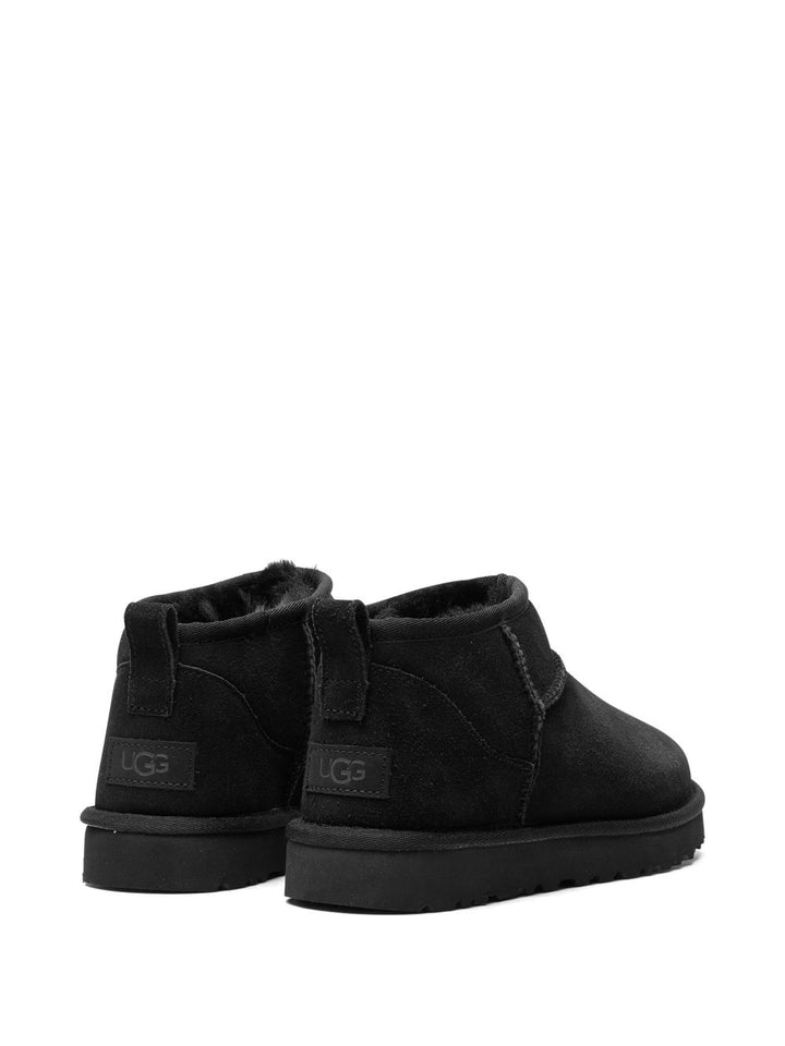 Ugg Boots - BLACK | 883a97053bddfb5820130c0ff6109c7b5fc3c5d6