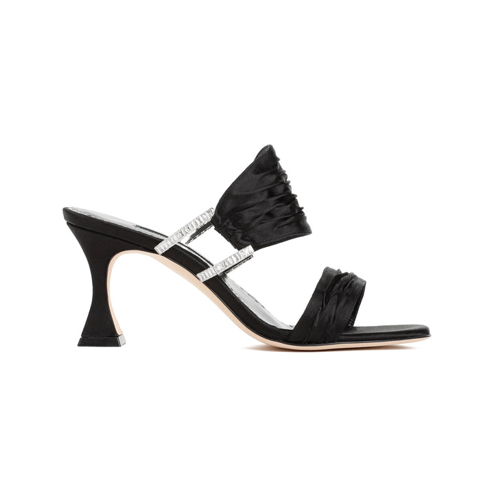 Manolo Blahnik Sandals - Black | 3a49ad400c01a762a029ec458d857875458ceaea