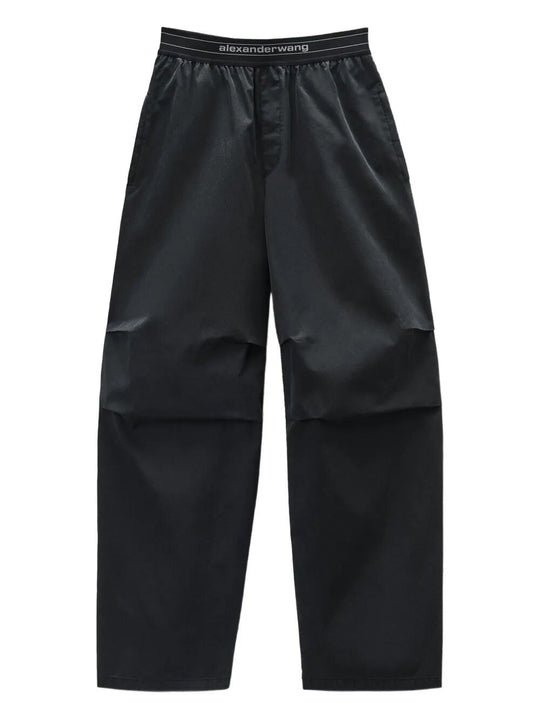 Mid Rise Pleated Knee Pant