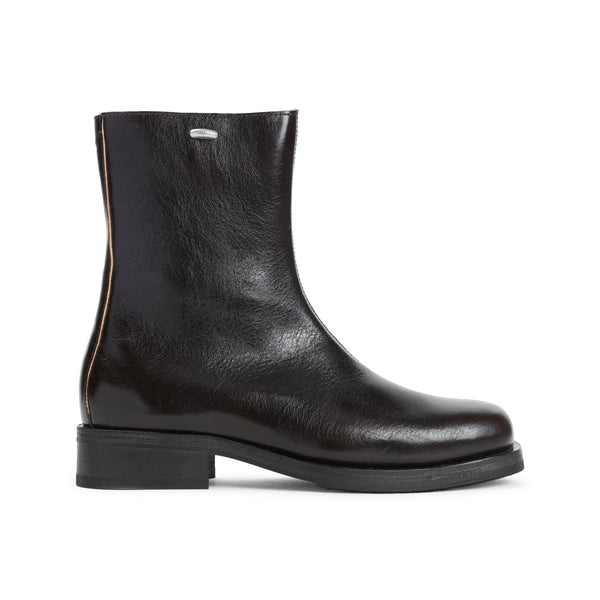 Boots Brown