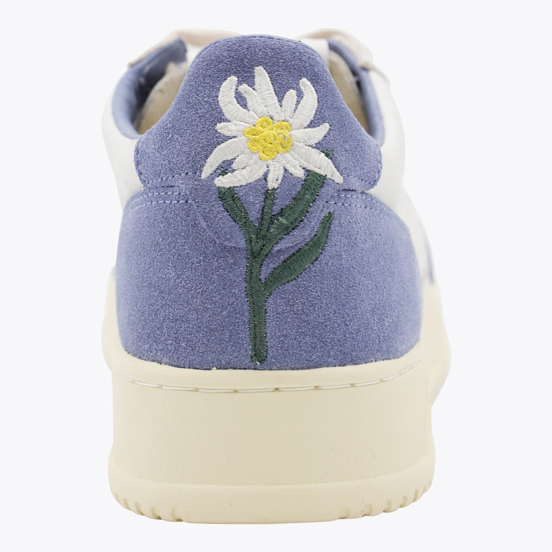 Autry Sneakers - WHITE/LIGHT BLUE | d0857e63252ebb1f1530185884b24e6a72589926