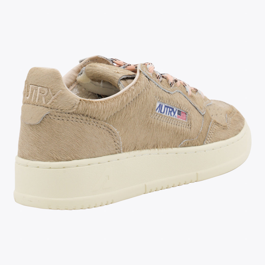 Autry Sneakers - PONY/BEIGE | 51e9e04eeb9e1300c31bd13c772966550a7375f3