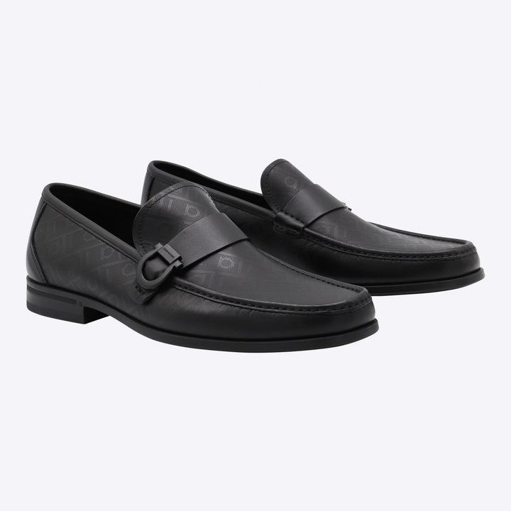Ferragamo Flat shoes - Blacks and greys | b429a8643fad34c76570607752fc45da1a3f8811
