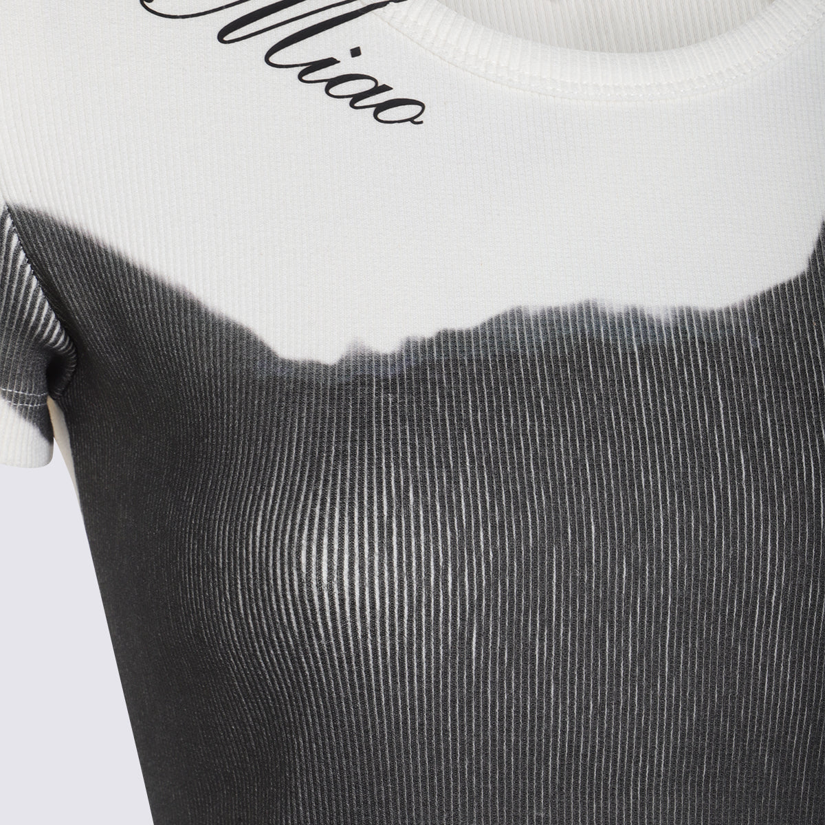 Blumarine T-Shirts And Polos Natural White/Black | Wanan Luxury Blumarine T-Shirts And Polos Natural White/Black | Wanan Luxury