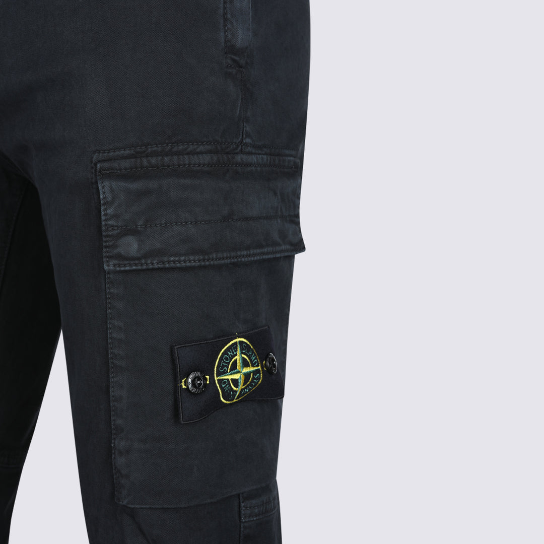 Stone Island Trousers - Blacks and greys | 115520427f5961b06641f2de5580da996360198b