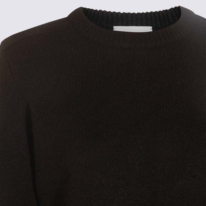 Kujiten Sweaters - Blacks and greys | 165649dc2a47edd4a3a2168140b875e9396a1f8f