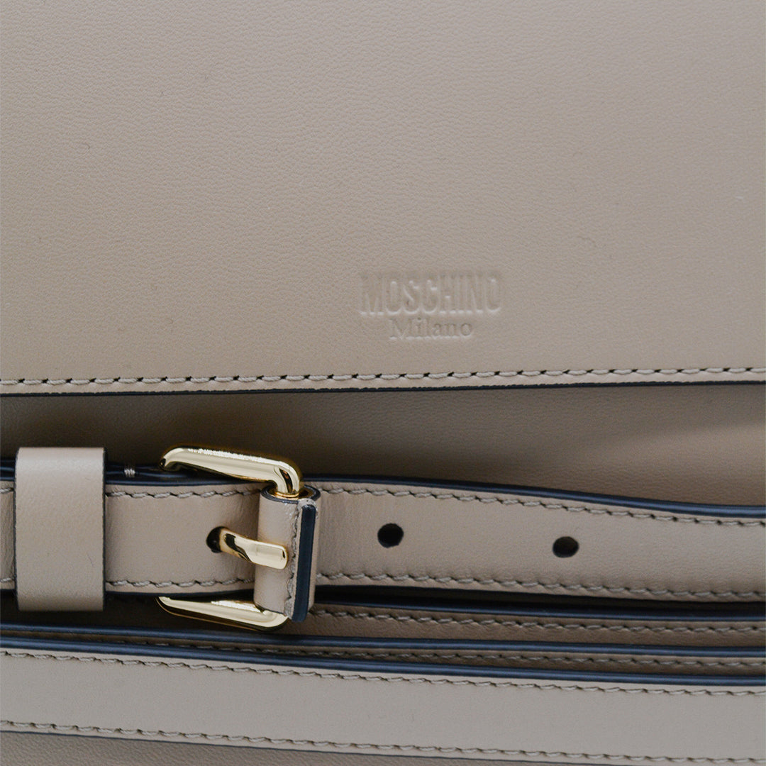 Moschino Bags - Light and natural | fce519fe170cab0798386ce2c7e71b15f2ec5733