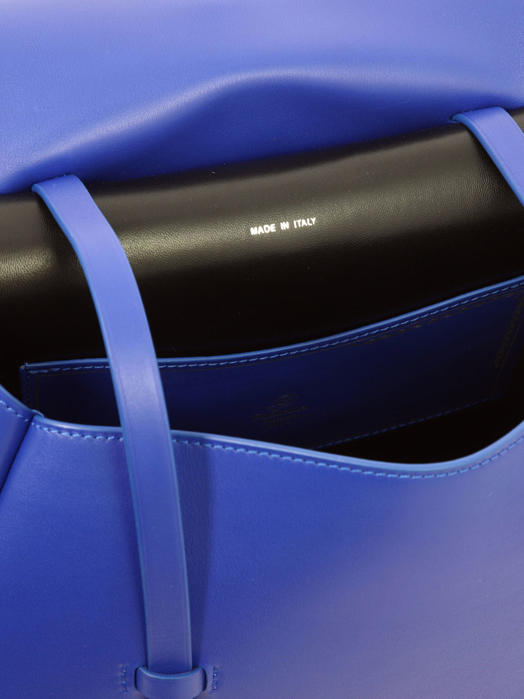 Chelsea Media Shoulder Bags Blue