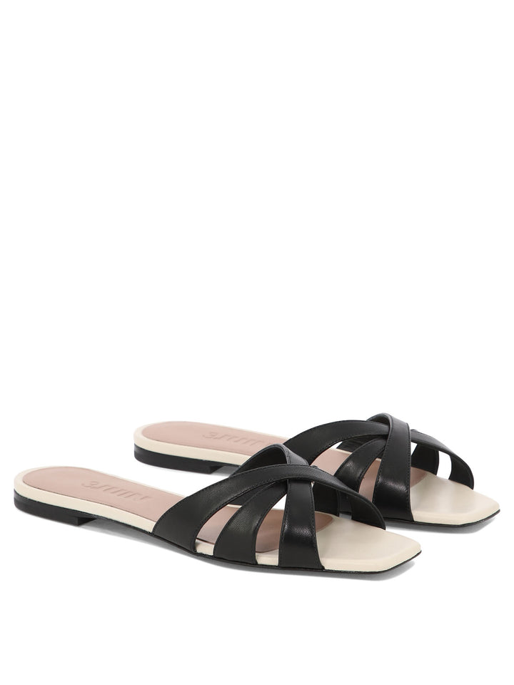 Antonia Sierra Sandals Black