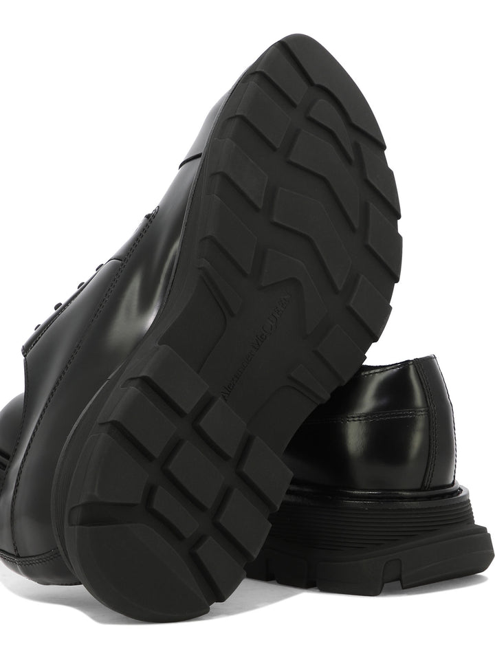 Tread Lace-Up Shoes Black