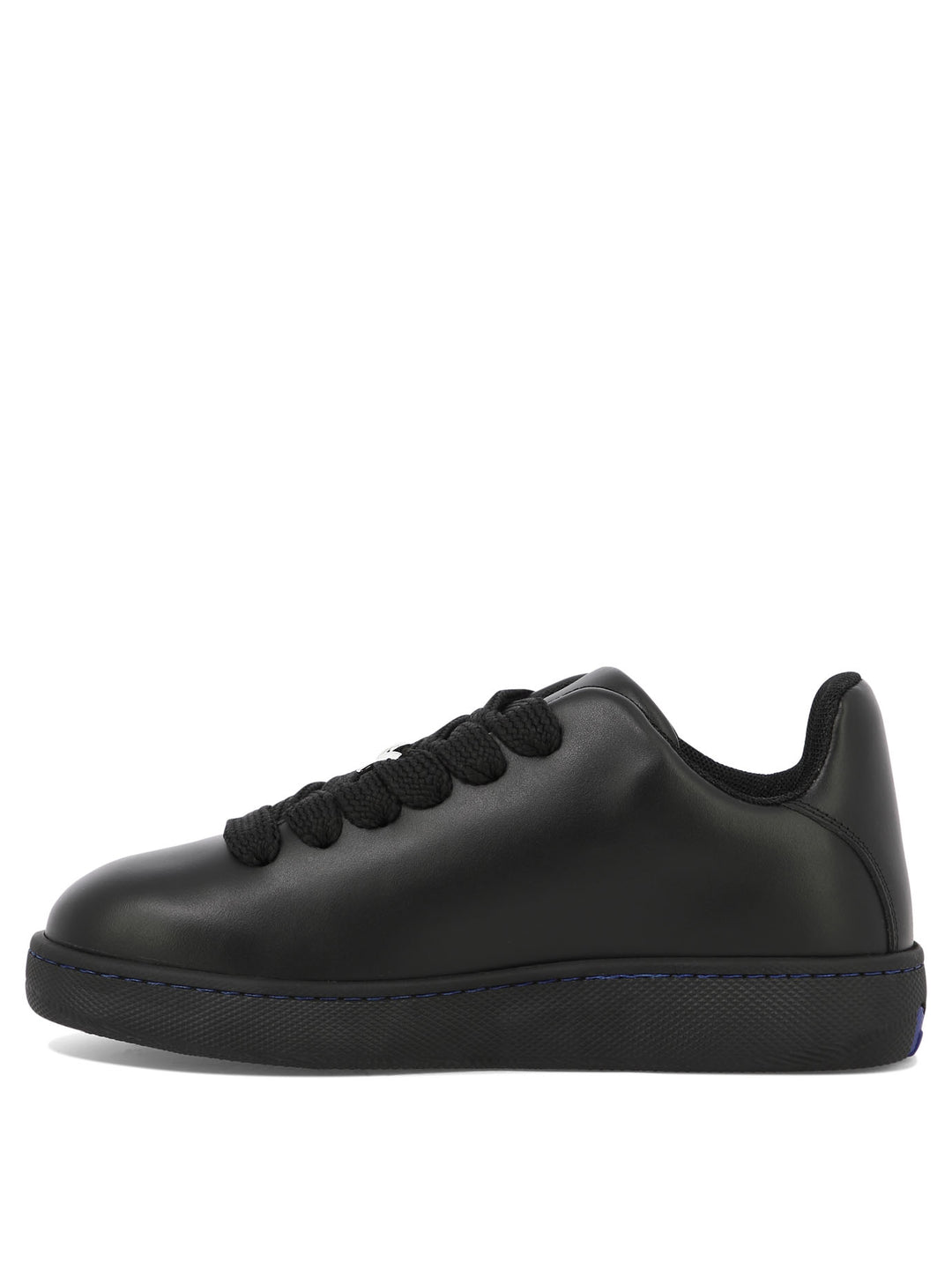 Box Sneakers & Slip-On Black