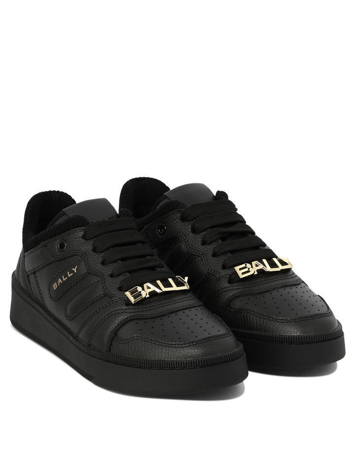 Royalty Sneakers & Slip-On Black