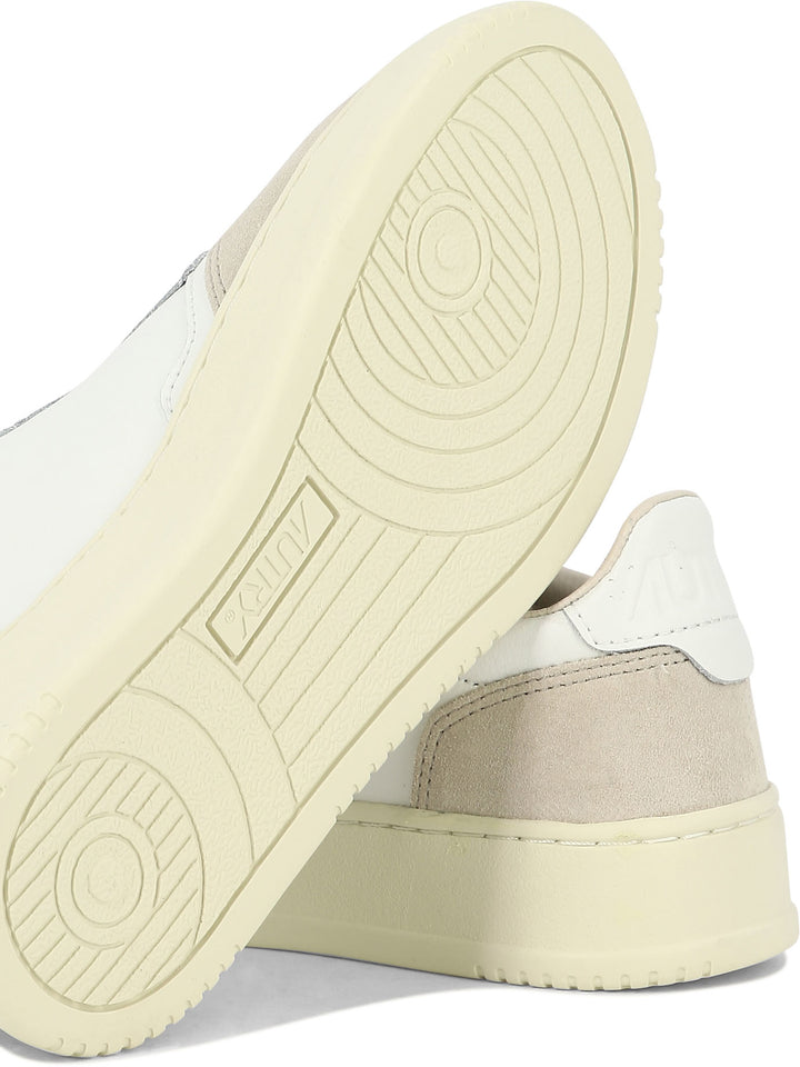 Medalist Sneakers & Slip-On White