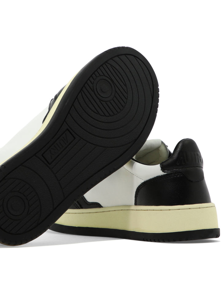 Medalist Sneakers & Slip-On Black